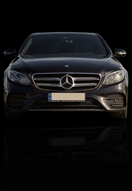 Mercedes E-Class – головне фото