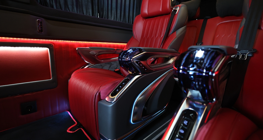 Mercedes Sprinter Long Red – детальне фото 2