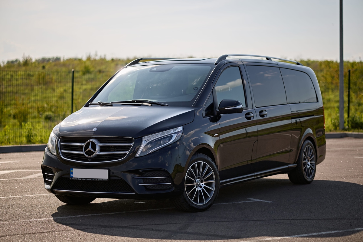 Mercedes V-Class Brown – фото 1