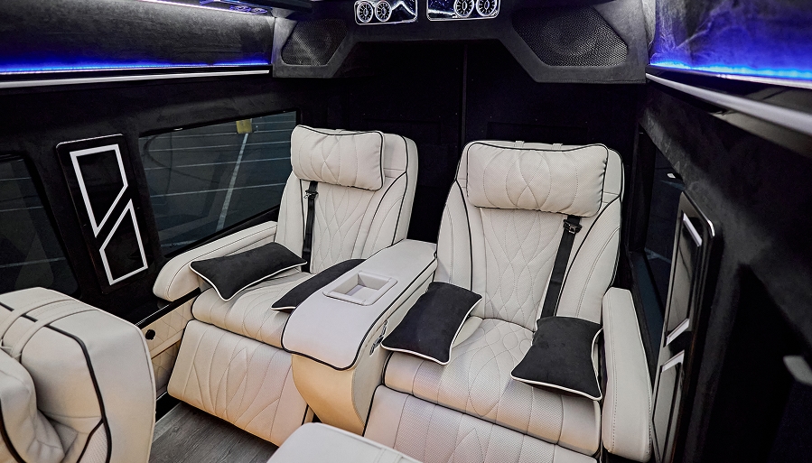 Mercedes Sprinter AMG – детальне фото 5