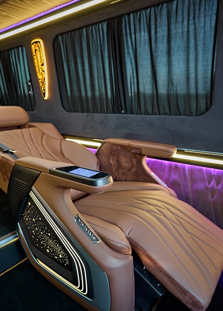 Mercedes Sprinter Brown – детальне фото 3