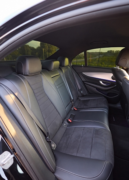 Mercedes E-Class – детальне фото 3